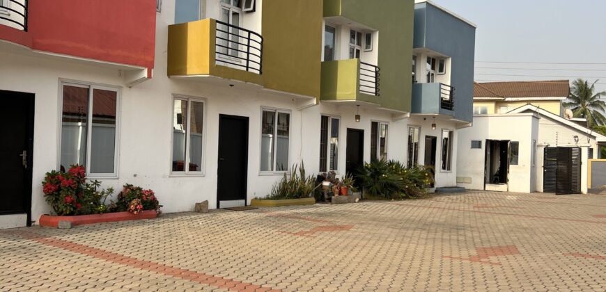 2bedroom semidetached for rent Tseaddo