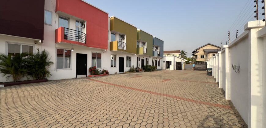 2bedroom semidetached for rent Tseaddo