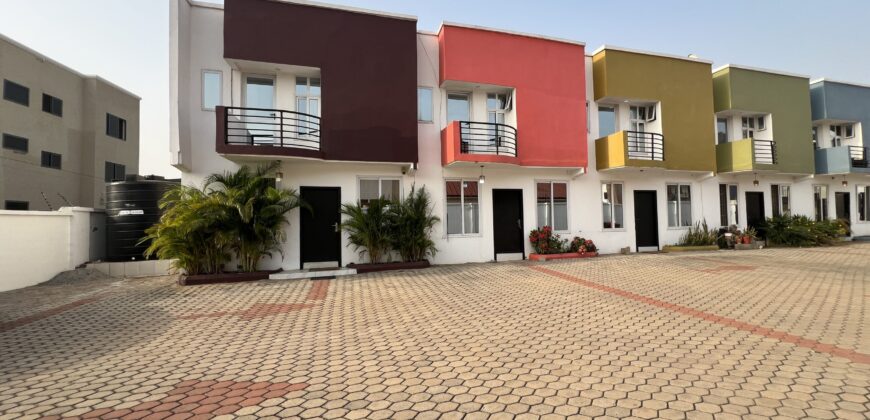 2bedroom semidetached for rent Tseaddo