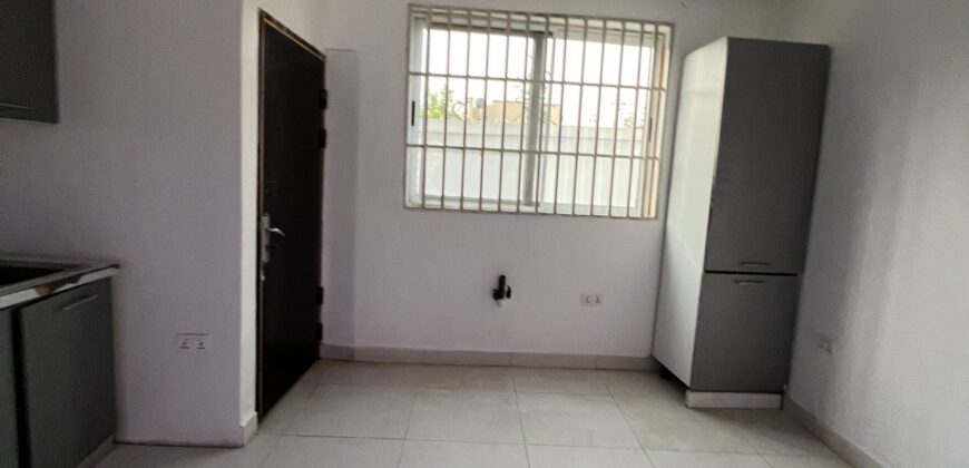 2bedroom semidetached for rent Tseaddo
