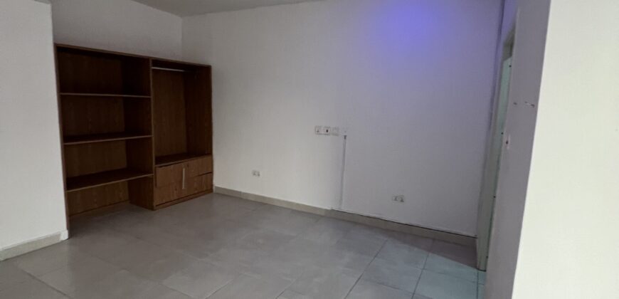 2bedroom semidetached for rent Tseaddo