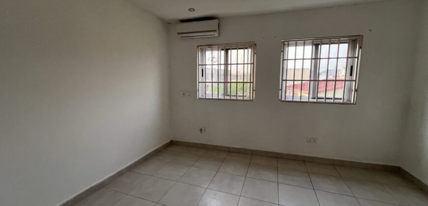2bedroom semidetached for rent Tseaddo