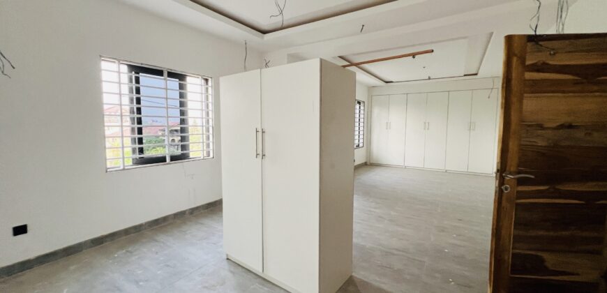 Luxurious 3bedroom Storey Building For Sale At SPINTEX COM 18 ROAD