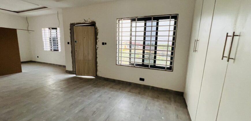 Luxurious 3bedroom Storey Building For Sale At SPINTEX COM 18 ROAD