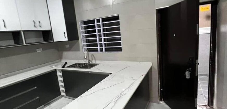 5Bedroom townhouse for sale Achimota mile 7