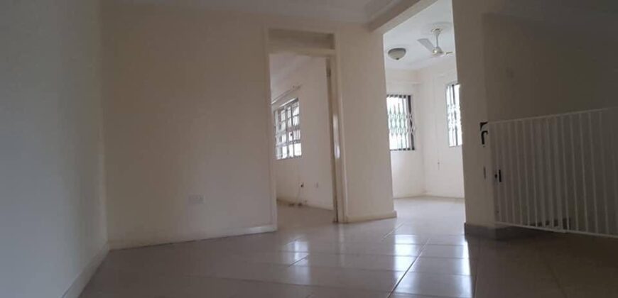 3bedroom house located at North Ridge