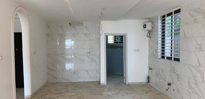 LUXURIOUS 4 BEDROOMS HOUSE WITH A SPARKLING SWIMMING POOL EAST LEGON HILLS