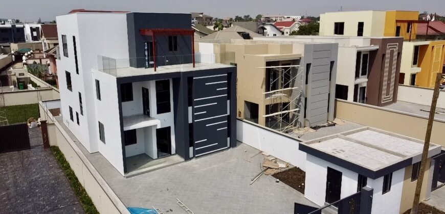Four(4) bedroom house with Boysquarters for sale at East legon