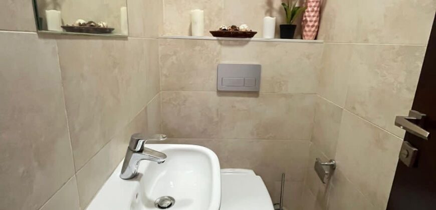 Four (4) bedroom town house 🏡 for rent at airport residential fully furnished