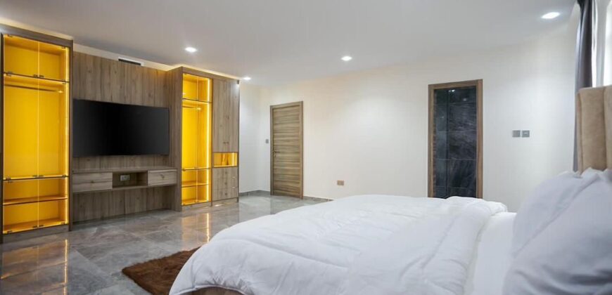 Four (4) bedroom town house 🏡 for sale at Eastlegon hills fully furnished