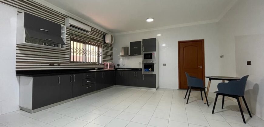 5 FULLY FURNISHED BEDROOM LUXURIOUS EXECUTIVE HOUSE FOR SALE