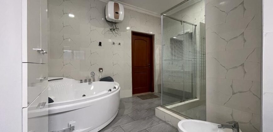 5 FULLY FURNISHED BEDROOM LUXURIOUS EXECUTIVE HOUSE FOR SALE