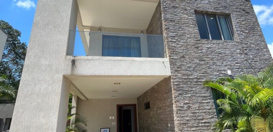 Four (4) bedroom town house 🏡 for rent at airport residential fully furnished
