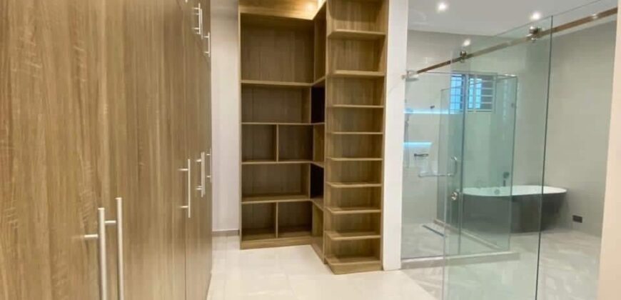 4Bedroom house Selling at East Legon