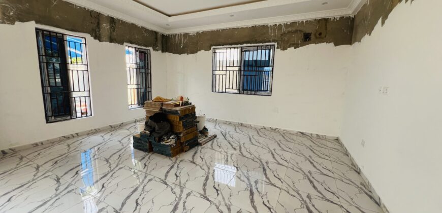 2BEDROOM  HOUSE FOR SALE AT SPINTEX