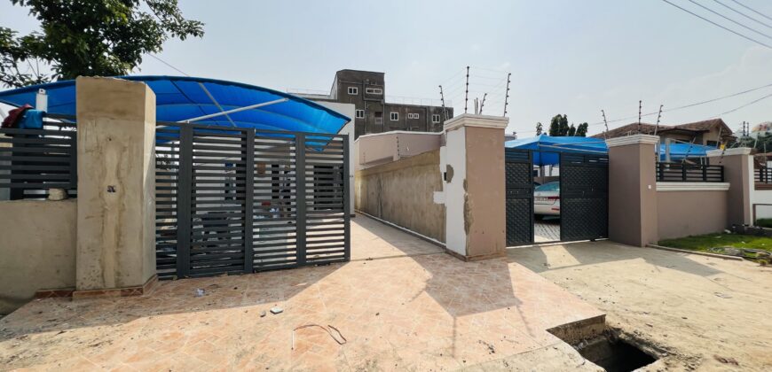 2BEDROOM  HOUSE FOR SALE AT SPINTEX