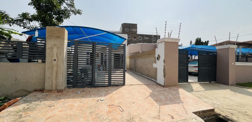 2BEDROOM  HOUSE FOR SALE AT SPINTEX