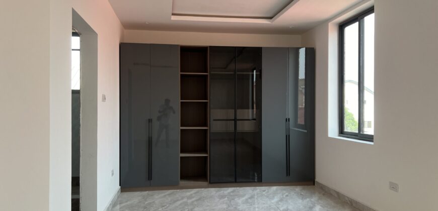 Four(4) bedroom house with Boysquarters for sale at East legon