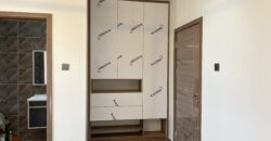 4bedroom with a boysquarters and a swimming pool for sale at school junction Botwe