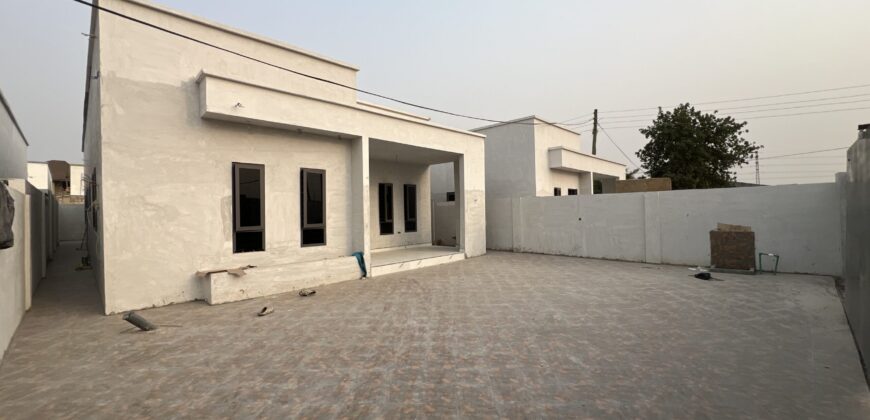 Quick sale affordable 3bedroom for sale at spintex USD100,000