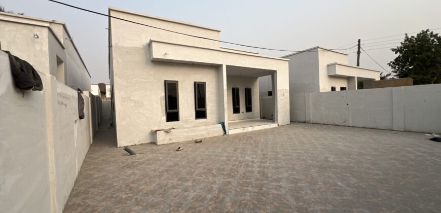 Quick sale affordable 3bedroom for sale at spintex USD100,000