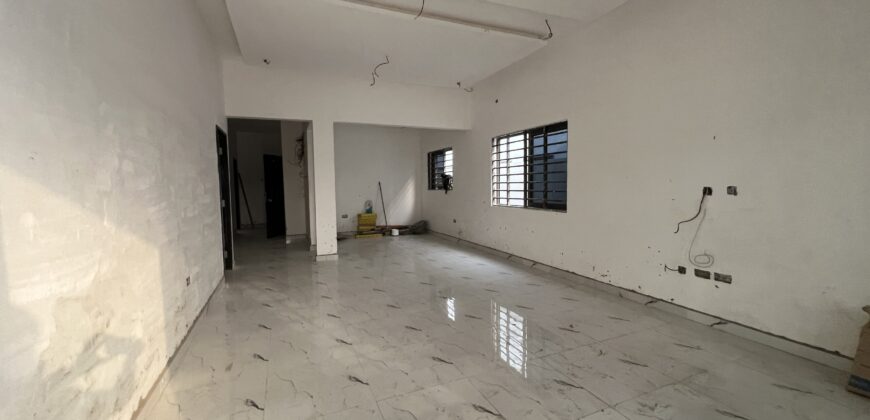 Quick sale affordable 3bedroom for sale at spintex USD100,000