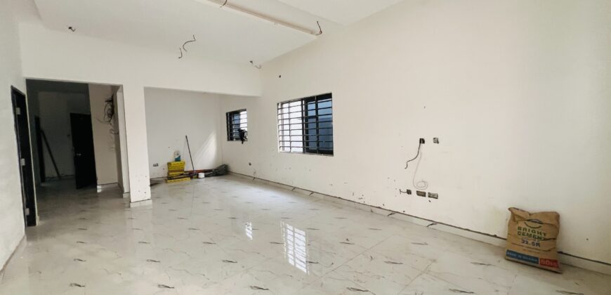 Quick sale affordable 3bedroom for sale at spintex USD100,000