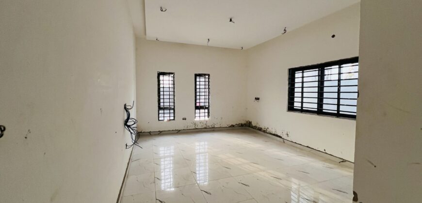 Quick sale affordable 3bedroom for sale at spintex USD100,000