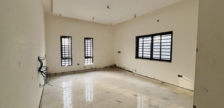 Quick sale affordable 3bedroom for sale at spintex USD100,000