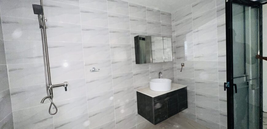 Quick sale affordable 3bedroom for sale at spintex USD100,000