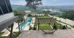 4 bedroom house with BQ, security post swimming pool on a 3 plots of land  now selling at Aburi peduase