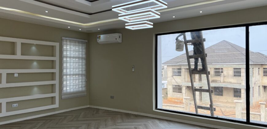 4bedroom storey building semi furnished located at Lashibi sakumono