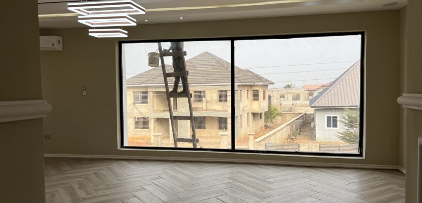 4bedroom storey building semi furnished located at Lashibi sakumono