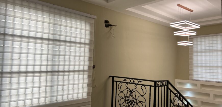 4bedroom storey building semi furnished located at Lashibi sakumono