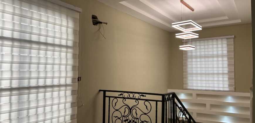 4bedroom storey building semi furnished located at Lashibi sakumono