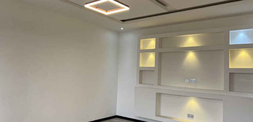 4bedroom storey building semi furnished located at Lashibi sakumono