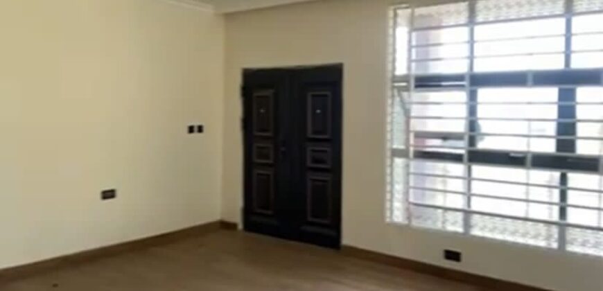 Alert ultra modern 4 bedroom house with BQ , security post situated on 1.5 plots of land underground basement now selling at Aburi