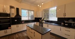 Six(6) bedroom town house 🏡 for rent at airport hills for $3,500 semi furnished