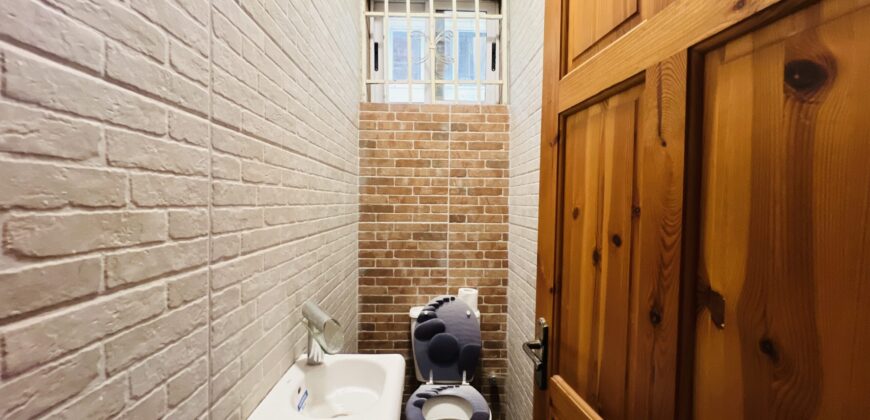 Six(6) bedroom town house 🏡 for rent at airport hills for $3,500 semi furnished