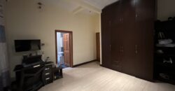 Six(6) bedroom town house 🏡 for rent at airport hills for $3,500 semi furnished