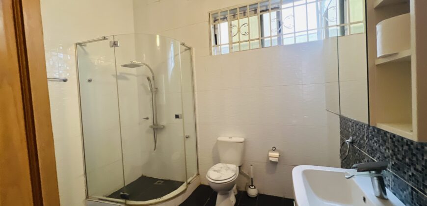 Six(6) bedroom town house 🏡 for rent at airport hills for $3,500 semi furnished