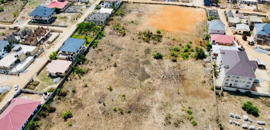Landed property Alert 30 plots of Titled land at Amasaman close to the Pokuase interchange selling