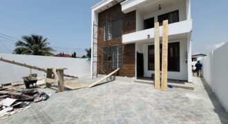 4BEDROOM WITH BOYS QUARTERS  HOUSE FOR SALE @ SPINTEX