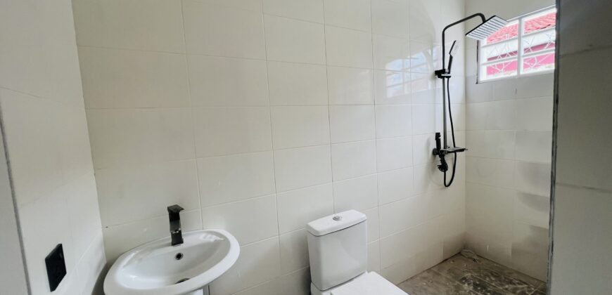 BRAND-NEW 3BEDROOM BIG COMPOUND FOR SALE AT SPINTEX , ACCRA GHANA