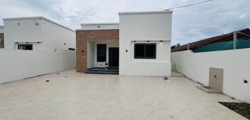 BRAND-NEW 3BEDROOM BIG COMPOUND FOR SALE AT SPINTEX , ACCRA GHANA
