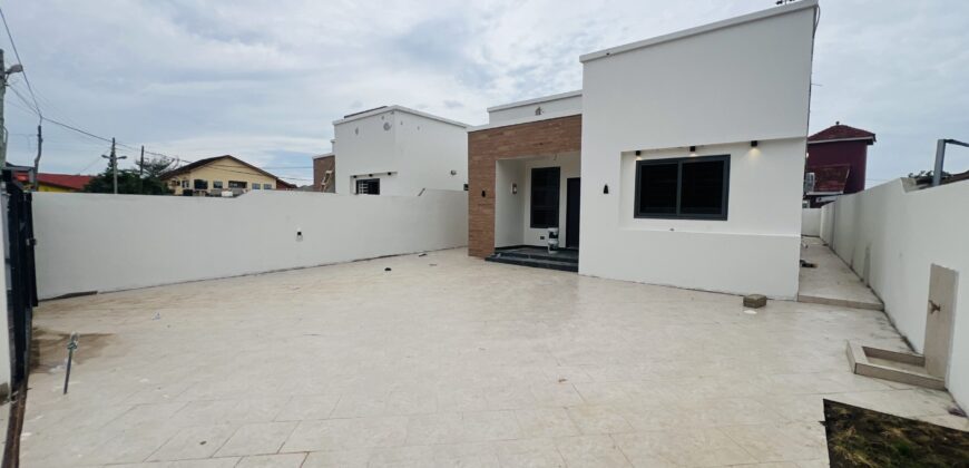 BRAND-NEW 3BEDROOM BIG COMPOUND FOR SALE AT SPINTEX , ACCRA GHANA