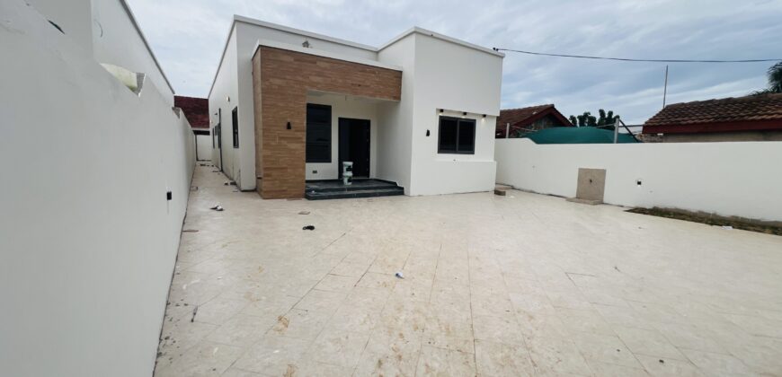 BRAND-NEW 3BEDROOM BIG COMPOUND FOR SALE AT SPINTEX , ACCRA GHANA