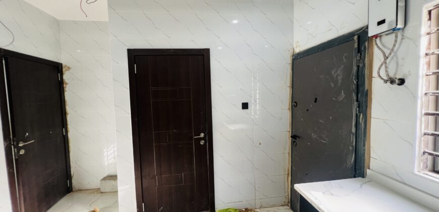 BRAND-NEW 3BEDROOM WITH BOYSQUARTERS// BIG COMPOUND FOR SALE AT SPINTEX , ACCRA GHANA