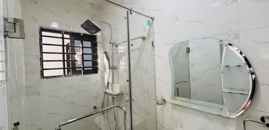 BRAND-NEW 3BEDROOM WITH BOYSQUARTERS// BIG COMPOUND FOR SALE AT SPINTEX , ACCRA GHANA