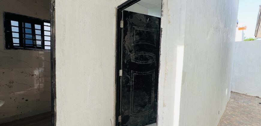 BRAND-NEW 3BEDROOM WITH BOYSQUARTERS// BIG COMPOUND FOR SALE AT SPINTEX , ACCRA GHANA